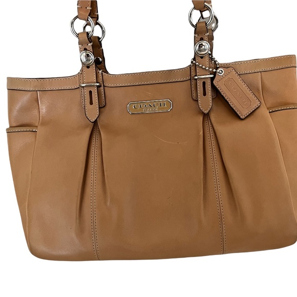 Coach tan leather shoulder bag - Picture 4 of 9